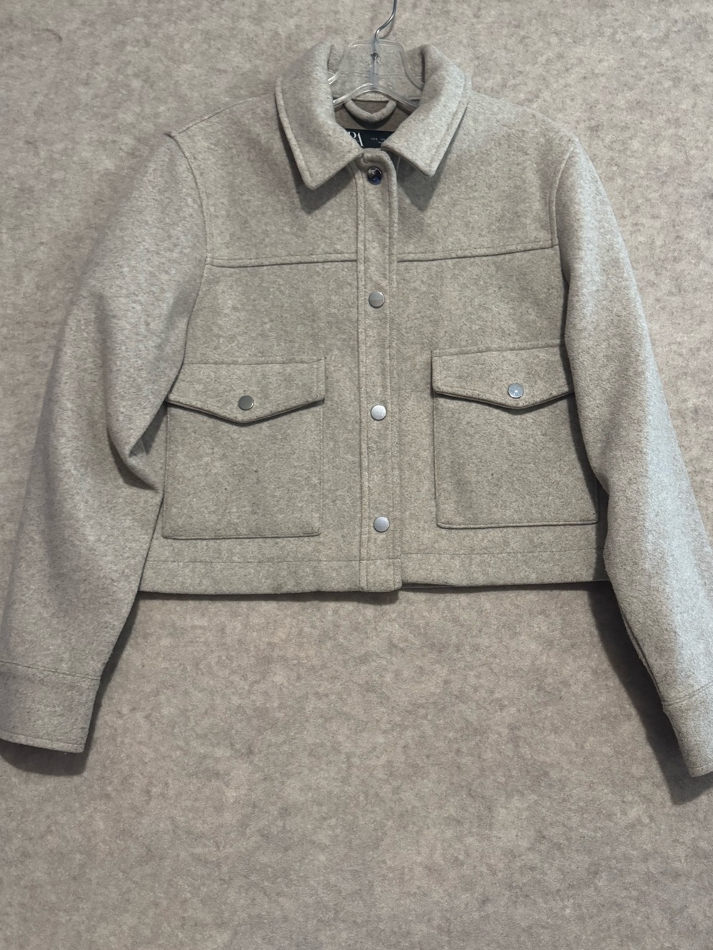 Zara women's Cropped  Button Front Jacket in Light Taupe Size Small